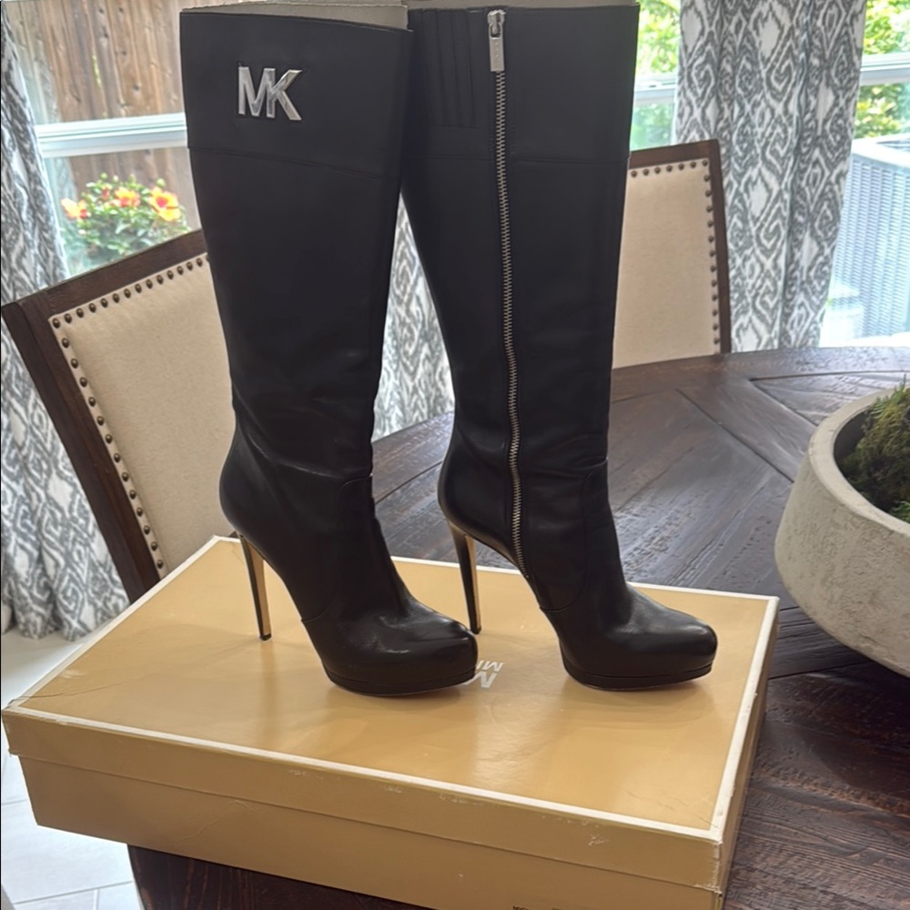 Michael Kors Black Heeled Boots with Stiletto Heel